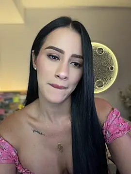 SarahhSmitth1 online show from July 10, 2026, 11:27 pm