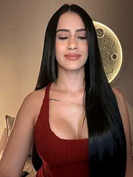 SarahhSmitth1 online show from November 25, 2025, 7:25 pm