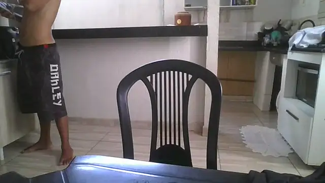 Akdablio online show from November 12, 2025, 3:49 pm