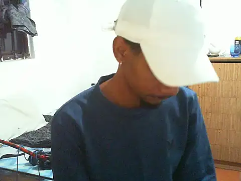 Snapshot of 29YOURZ_28_ chatting on January 16, 2026, 6:23 pm 29YOURZ 28 online show from January 16, 2026, 6:23 pm