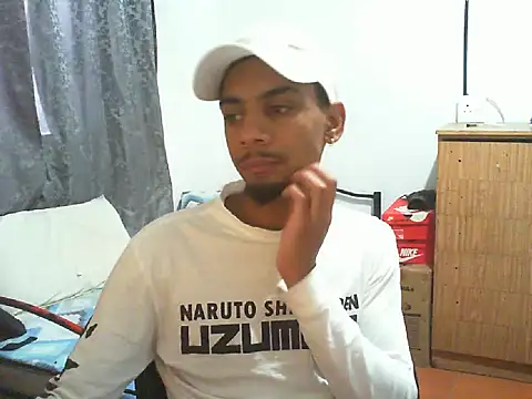 Snapshot of 29YOURZ_28_ chatting on January 15, 2026, 8:18 am 29YOURZ 28 online show from January 15, 2026, 8:18 am