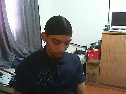 Snapshot of 29YOURZ_28_ chatting on February 26, 2026, 12:49 pm 29YOURZ 28 online show from February 26, 2026, 12:49 pm