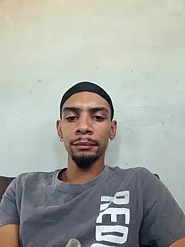 Snapshot of 29YOURZ_28_ chatting on February 17, 2026, 11:51 am 29YOURZ 28 online show from February 17, 2026, 11:51 am