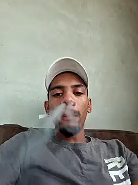 Snapshot of 29YOURZ_28_ chatting on February 4, 2026, 2:23 pm 29YOURZ 28 online show from February 4, 2026, 2:23 pm