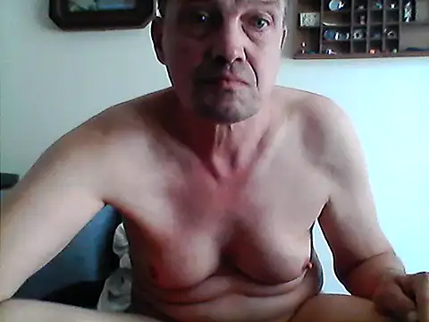 Bigpenis6y online show from May 4, 2026, 10:40 am