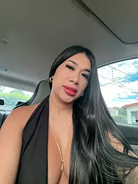 kiim taaylor online show from July 26, 2026, 6:04 pm