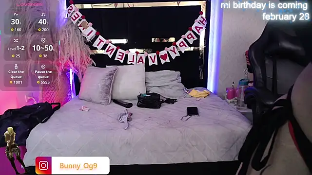 Snapshot of Bunny_O chatting on February 14, 2026, 11:38 pm Bunny O online show from February 14, 2026, 11:38 pm