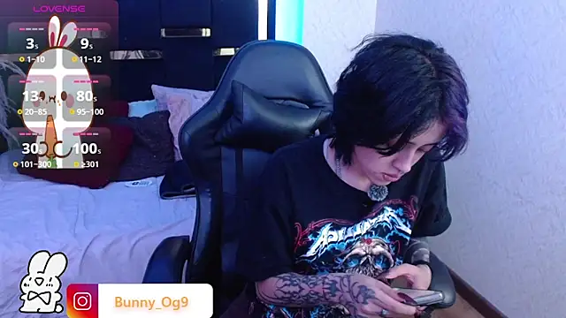 Snapshot of Bunny_O chatting on May 26, 2026, 1:04 am Bunny O online show from May 26, 2026, 1:04 am