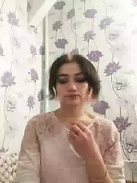 Snapshot of SweetLeila40 chatting on March 14, 2025, 12:54 am SweetLeila40 online show from March 14, 2025, 12:54 am