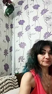 Snapshot of SweetLeila40 chatting on February 9, 2025, 2:28 am SweetLeila40 online show from February 9, 2025, 2:28 am