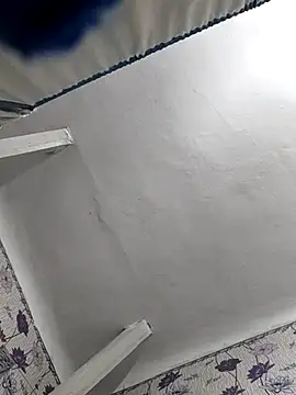 Snapshot of SweetLeila40 chatting on February 23, 2025, 7:17 pm SweetLeila40 online show from February 23, 2025, 7:17 pm