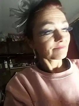 SweetLeila40 online show from January 13, 2026, 6:34 pm