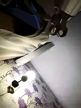 Snapshot of SweetLeila40 chatting on January 30, 2025, 3:19 pm SweetLeila40 online show from January 30, 2025, 3:19 pm