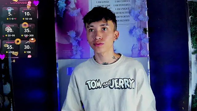 Snapshot of juniior_2311_ chatting on February 10, 2025, 7:38 pm juniior 2311 online show from February 10, 2025, 7:38 pm