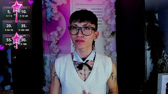 Snapshot of juniior_2311_ chatting on February 19, 2025, 7:26 pm juniior 2311 online show from February 19, 2025, 7:26 pm