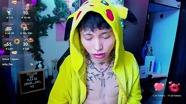 Snapshot of juniior_2311_ chatting on March 20, 2025, 12:00 pm juniior 2311 online show from March 20, 2025, 12:00 pm