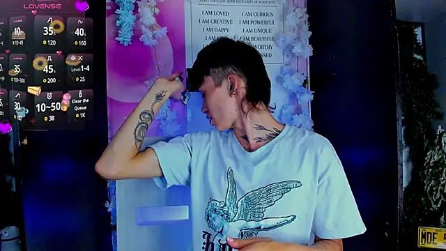 Snapshot of juniior_2311_ chatting on February 16, 2025, 9:05 pm juniior 2311 online show from February 16, 2025, 9:05 pm