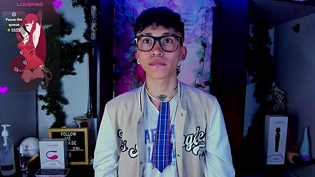 Snapshot of juniior_2311_ chatting on March 7, 2025, 5:08 am juniior 2311 online show from March 7, 2025, 5:08 am