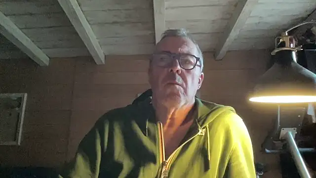 Snapshot of lelohop chatting on February 9, 2026, 7:39 am lelohop online show from February 9, 2026, 7:39 am