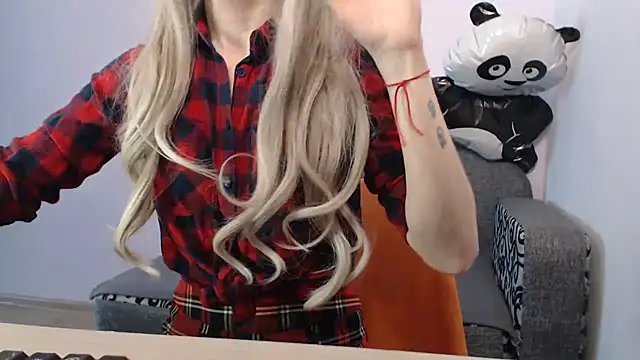 Snapshot of bounty888 chatting on February 13, 2025, 4:00 am bounty888 online show from February 13, 2025, 4:00 am