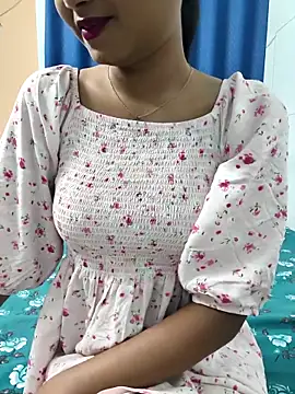 Snapshot of yhona_darling chatting on April 11, 2026, 7:16 am yhona darling online show from April 11, 2026, 7:16 am