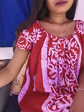 Snapshot of yhona_darling chatting on May 23, 2026, 1:21 pm yhona darling online show from May 23, 2026, 1:21 pm