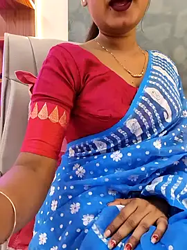 Snapshot of yhona_darling chatting on May 20, 2026, 11:51 am yhona darling online show from May 20, 2026, 11:51 am