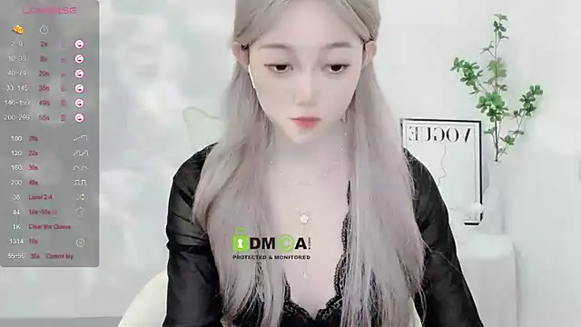 Happy-Minnie online show from December 6, 2024, 3:57 am