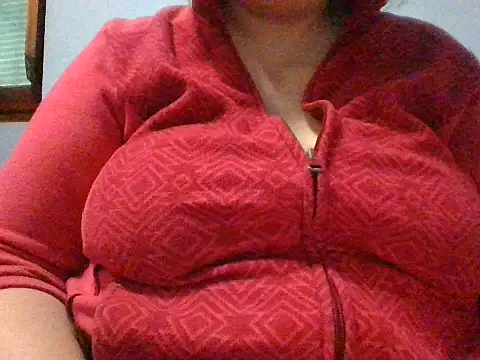 Snapshot of maria38xxx chatting on October 25, 2025, 2:50 pm maria38xxx online show from October 25, 2025, 2:50 pm