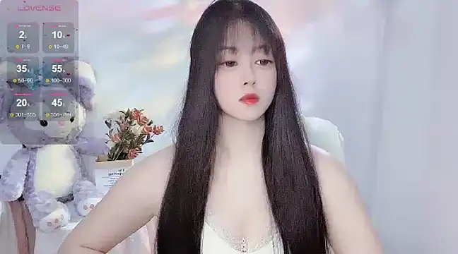 Snapshot of Lydia_170 chatting on December 4, 2024, 8:12 pm Lydia 170 online show from December 4, 2024, 8:12 pm