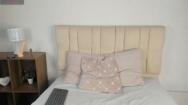 sweet quinn online show from January 21, 2025, 4:37 pm