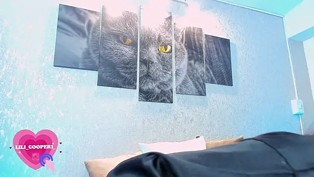 lilicooper  online show from March 18, 2025, 2:40 am