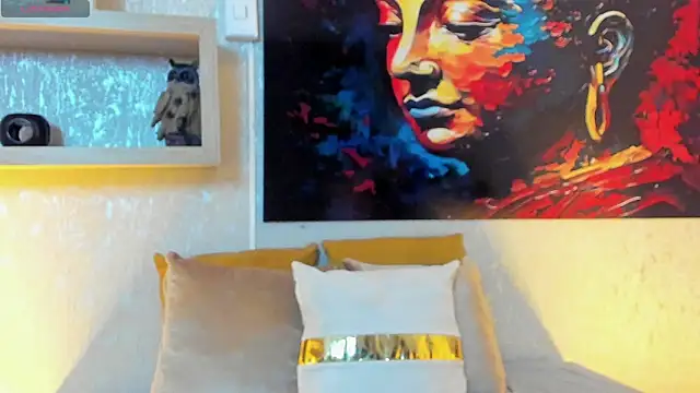 lilicooper  online show from September 20, 2025, 3:55 am