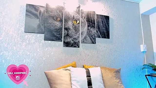 lilicooper  online show from March 18, 2025, 8:26 pm