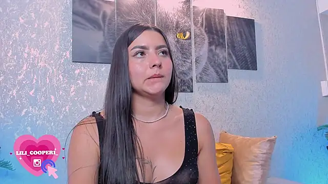 lilicooper  online show from March 12, 2025, 8:09 pm