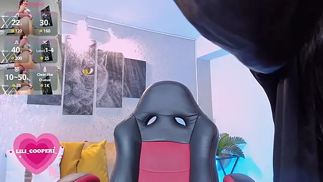 lilicooper  online show from March 4, 2025, 9:54 pm