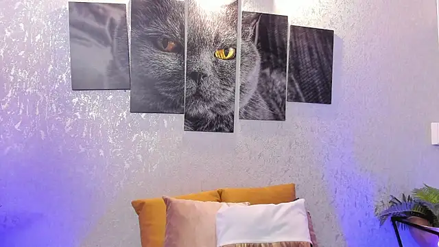 lilicooper  online show from November 26, 2025, 8:20 pm