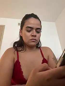 rebeccaareys online show from December 31, 2024, 7:07 pm