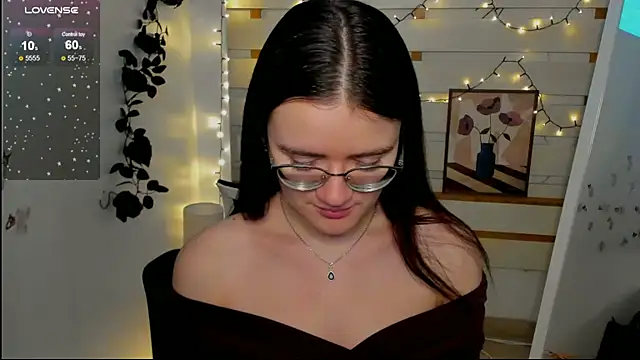 Snapshot of Josephine_jo chatting on February 6, 2026, 7:48 am Josephine jo online show from February 6, 2026, 7:48 am