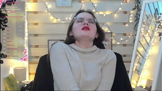 Josephine jo online show from December 3, 2025, 7:13 pm