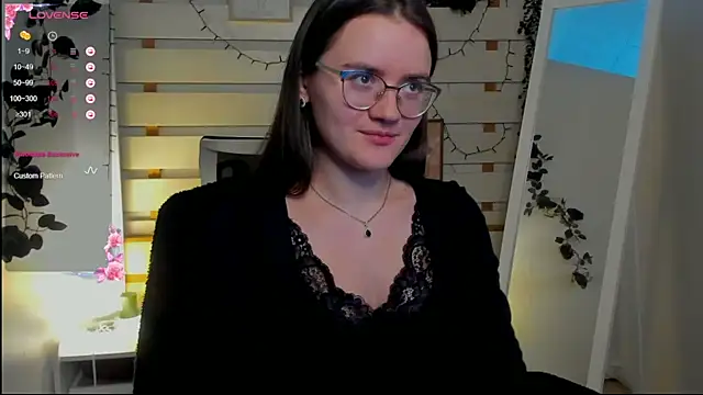 Snapshot of Josephine_jo chatting on February 27, 2026, 1:33 pm Josephine jo online show from February 27, 2026, 1:33 pm