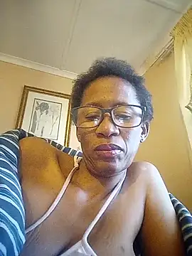 bustybillies online show from November 4, 2025, 2:21 pm