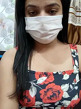 Snapshot of Myloveurvi chatting on March 2, 2025, 6:24 pm Myloveurvi online show from March 2, 2025, 6:24 pm