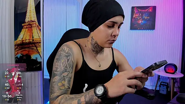 Snapshot of ZhoeStrong chatting on April 12, 2026, 7:17 pm ZhoeStrong online show from April 12, 2026, 7:17 pm