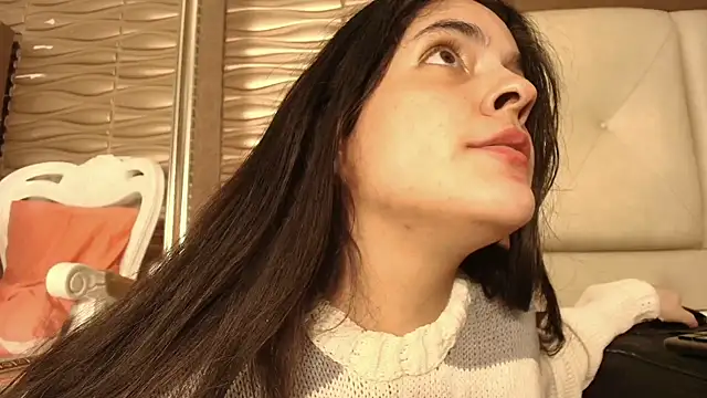 sofiaclauss online show from October 15, 2025, 7:38 am