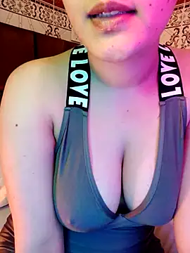 Snapshot of im_here- chatting on February 9, 2025, 6:26 pm im here- online show from February 9, 2025, 6:26 pm