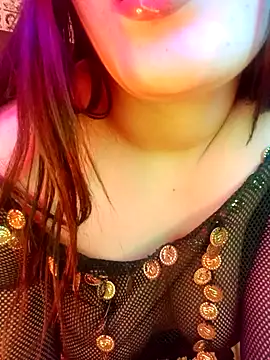 Snapshot of im_here- chatting on February 7, 2025, 11:03 pm im here- online show from February 7, 2025, 11:03 pm