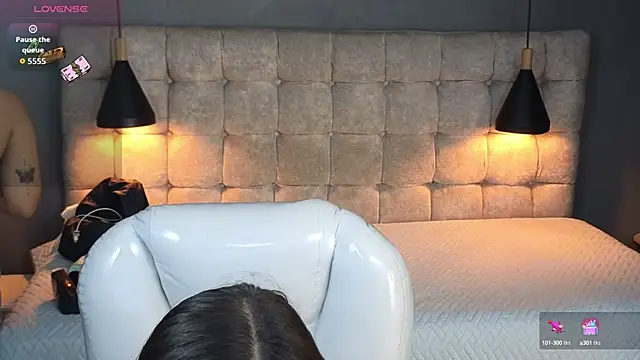 Laia and Aloby online show from September 27, 2025, 10:38 pm