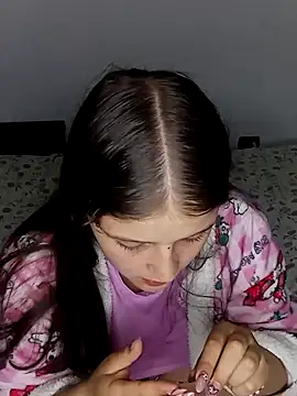 Snapshot of Krysstal_tay chatting on March 3, 2025, 10:31 pm Krysstal tay online show from March 3, 2025, 10:31 pm