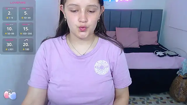 Snapshot of Krysstal_tay chatting on February 10, 2025, 11:57 am Krysstal tay online show from February 10, 2025, 11:57 am